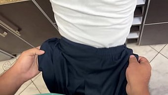 Motivasyonsuz Üvey Kızım Yemek Yapmak Yerine Cinsel Aktivitelere Dalmayı Tercih Ediyor Ve Evdeki Tembelliği Karşılığında Spor Aletlerimi Kullanma Şartlarını Kabul Ettim