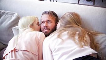 Kenna James Ve Cadence Lux Sıcak Hardcore Sahnede